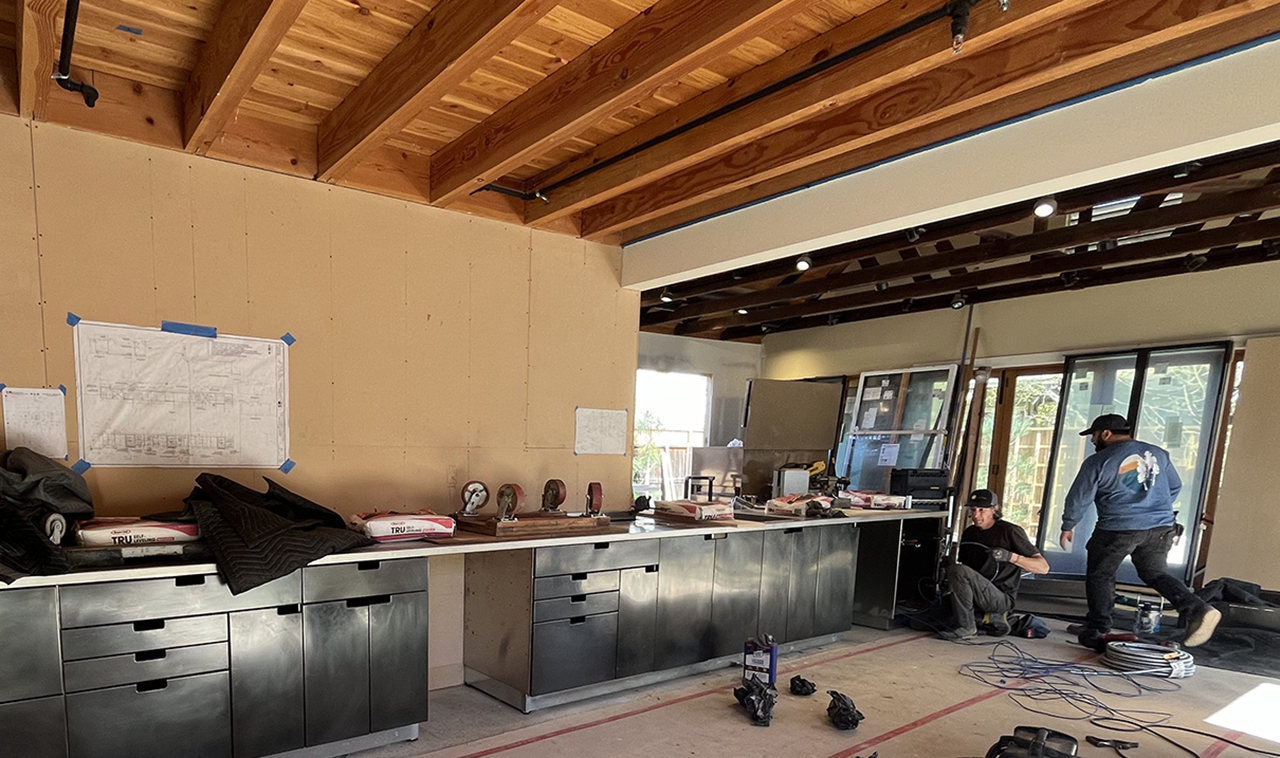 Back Bar