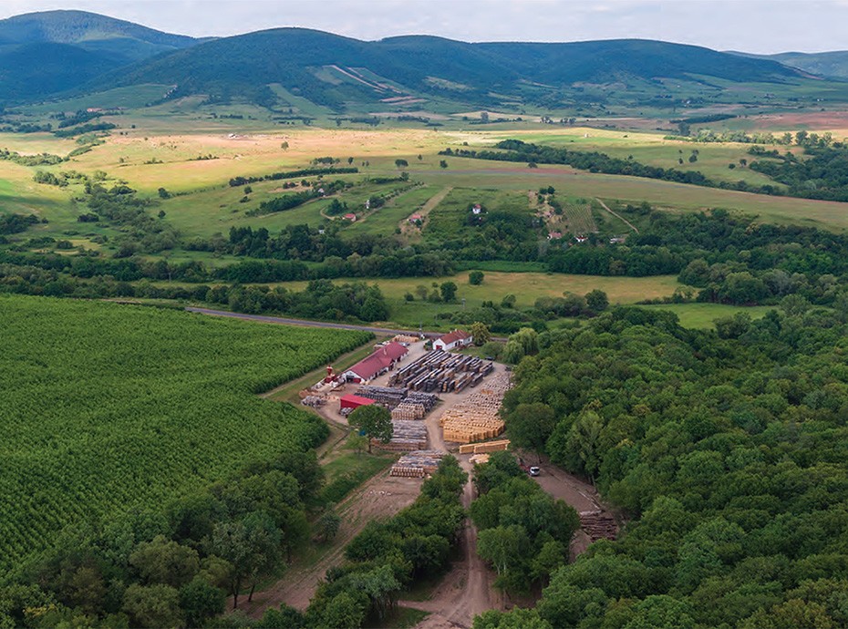 Aerial view of Obsidian Wine Co's cooperage vineyard